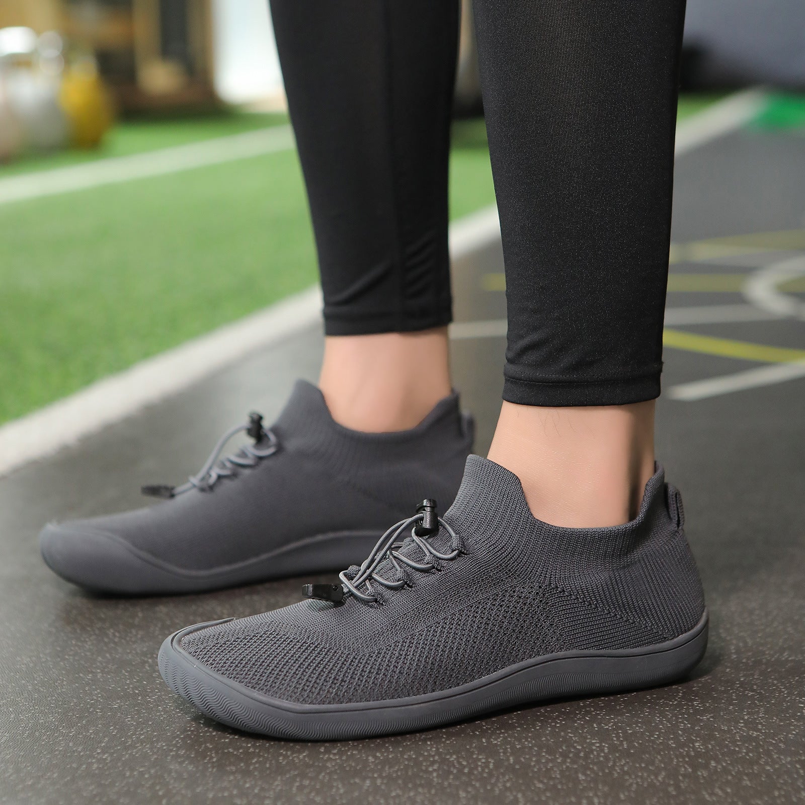 Men's Women's Five-Finger Round Toe Mesh Running Socks Shoes Breathable Non-Slip Casual Design Slip-On Closure Autumn Season