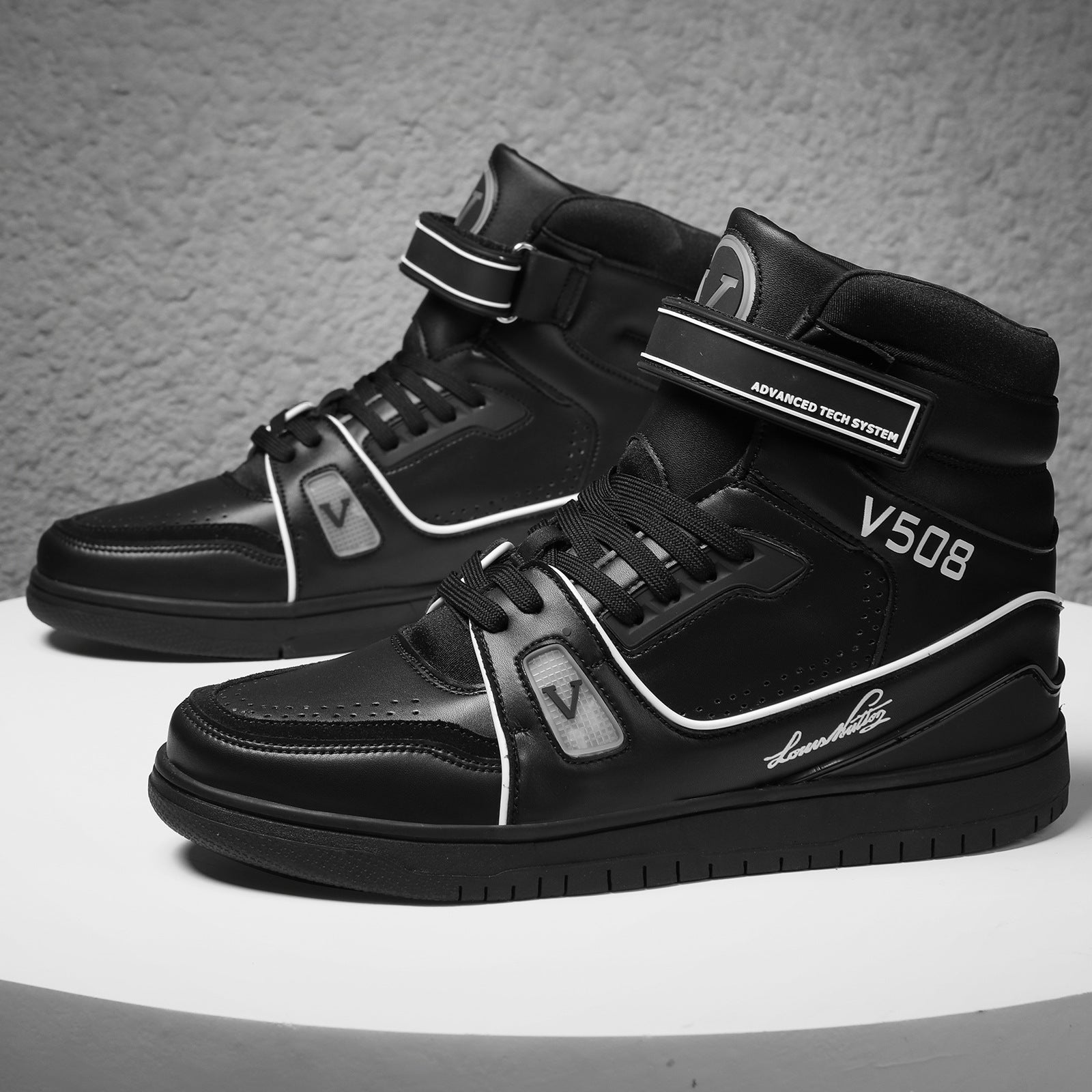 Men's High-Top Casual Basketball Shoes Mesh Slip Resistant Winter Outdoor Sports Track Luminous Lights Changing Fashion Trend