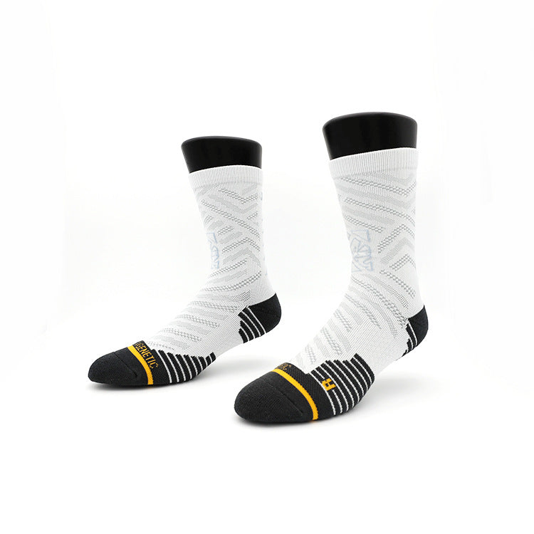 Unisex Performance Athletic Socks - Breathable, Odor-Resistant Crew Socks for Marathon & Outdoor Fitness